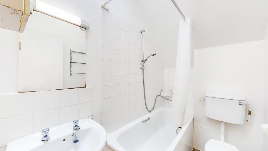 Modern Sharers Apartment Minster Road, West Hampstead